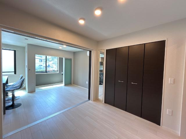 レヴメゾン神山五番館の内装|洋室（イメージ）