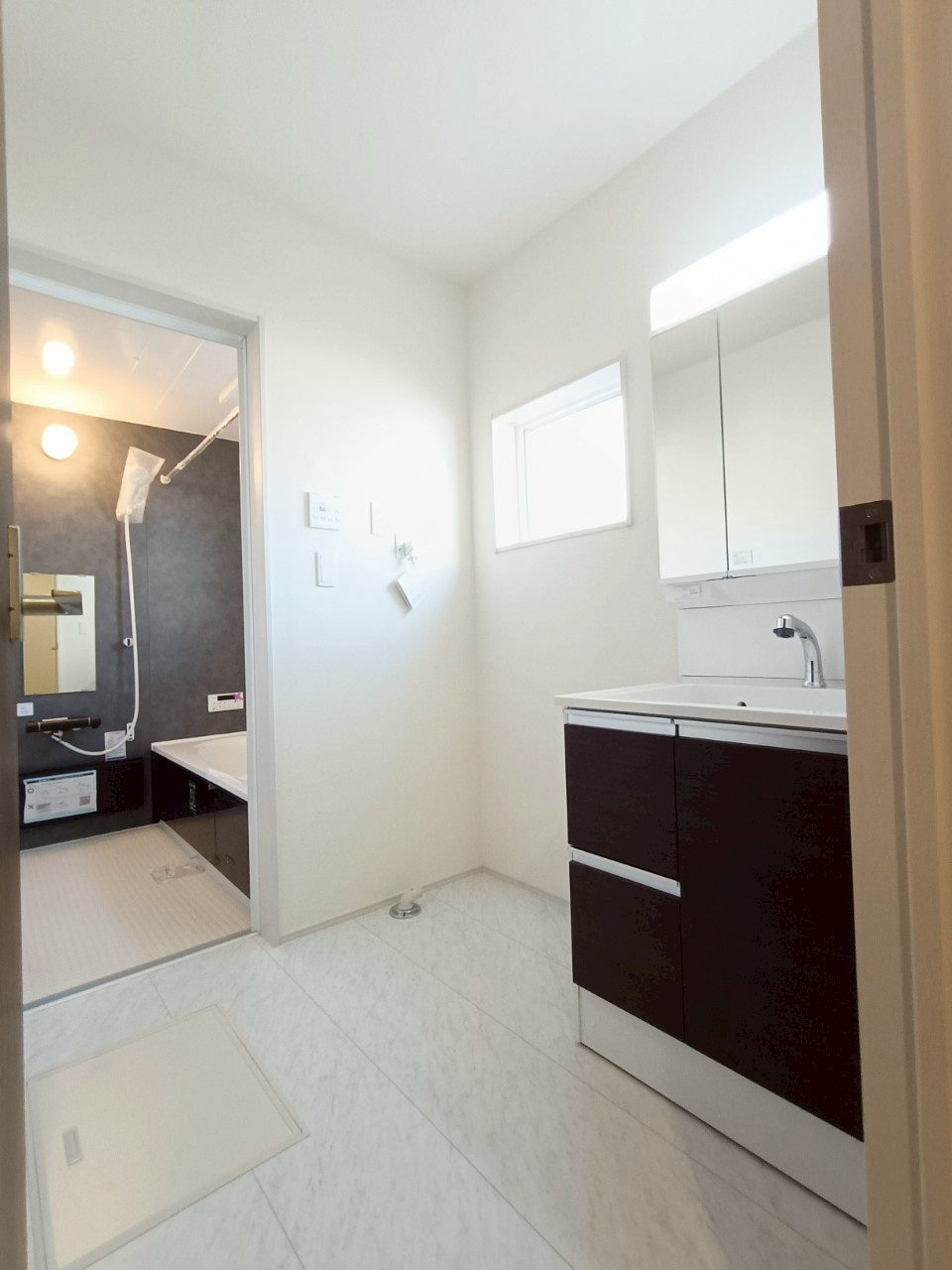 三郷市　戸ケ崎3丁目　新築戸建　全10棟の洗面所|施工例です