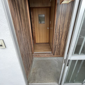 【玄関】 | 北新東町貸家