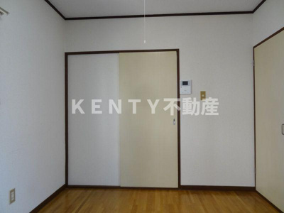 【寝室】 | リベラルⅡ | 落ち着いた色調の寝室です