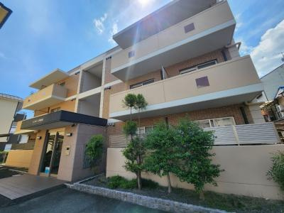 メイプルリーフ嵯峨野の外観