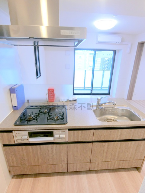 GRAN　PASEO大森のキッチン|グリル付き3口ガスコンロのカウンターキッチン