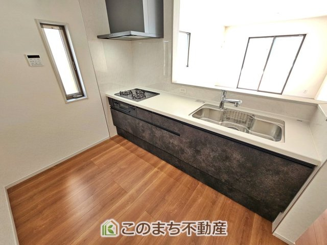 いろどりアイタウン栃木市大宮町22-P1　のキッチン|人気の対面式キッチン☆料理をしながらご家族とコミュニケーションが取れます♪