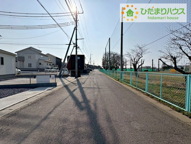 ひたちなか市足崎　新築戸建　B号棟の前面道路含む現地写真|平日・夜間もご案内可能(^^♪お気軽にお問い合わせくださいませ!(^^)!