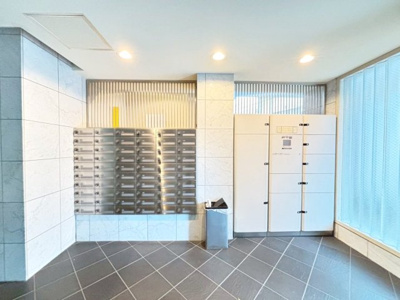 【その他共用部分】 | エステムコート堺東ＣｉｔｙＬｉｆｅ | 宅配ボックスがあるので、不在時でも荷物が受け取れて便利ですね♪