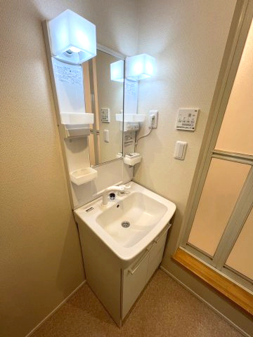 【独立洗面台】 | コンポジット相原