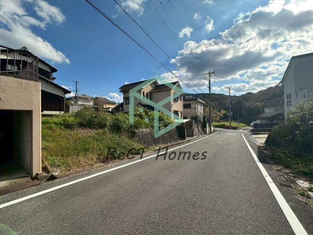 姫路市夢前町前之庄売土地の前面道路含む現地写真