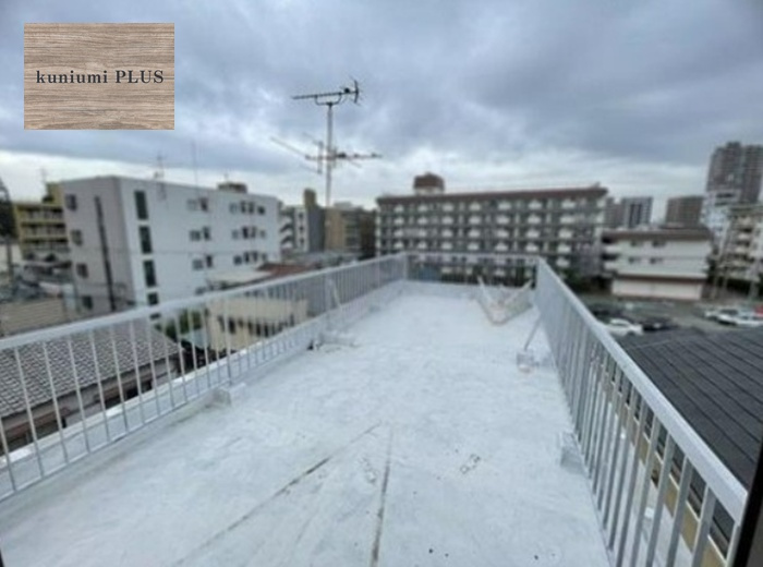 大阪市城東区諏訪3丁目のバルコニー