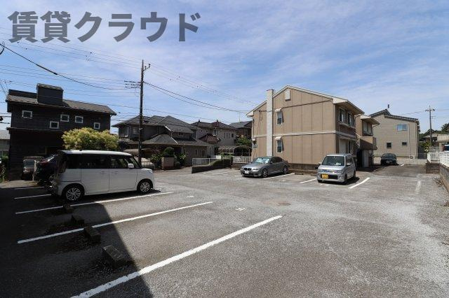 サンモールおゆみ野　Ｂの駐車場|車をお持ちの方に嬉しい駐車場付きの物件です