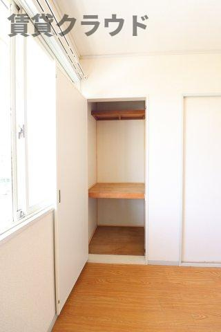 サンモールおゆみ野　Ｂの居間・リビング|こちらのリビングで趣味の時間をお楽しみください