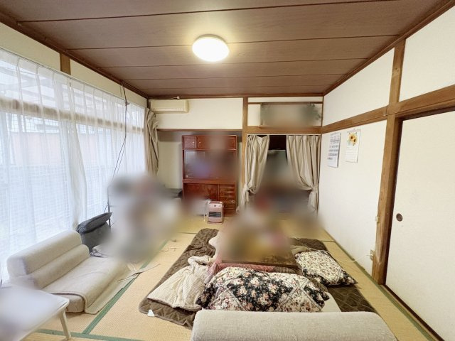 中古戸建・中古住宅　伊達市久根妻　伊達小・伊達中の和室|南向きの続き和室♪和室は将来の介護スペースとしても使えると根強い人気のお部屋です！