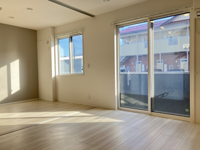 【居間・リビング】 | カーサ・エテルノ西津田A