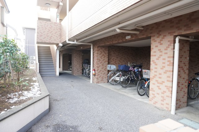ライオンズマンション新田第2のその他共用部分|駐輪場