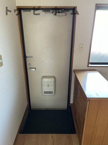 フローレンス富士見の玄関|きれいな玄関です