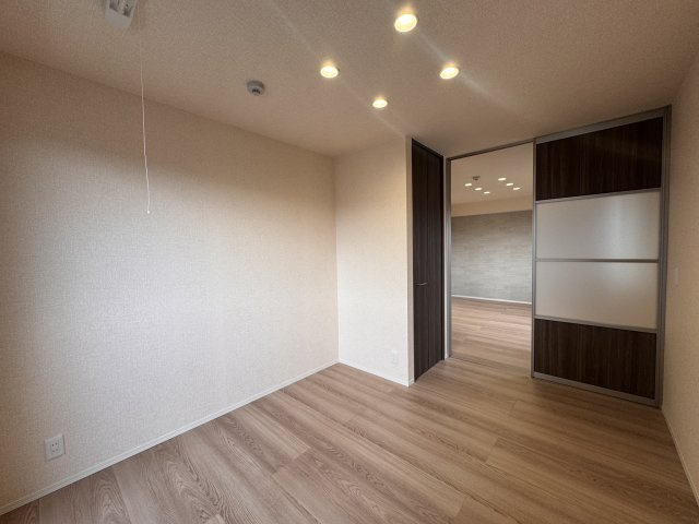 TORISIA殿城の洋室|5.6帖洋室