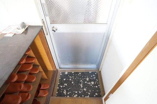 ハイツＭＲーＩの玄関