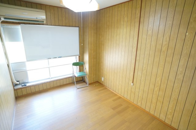 ハイツＭＲーＩの洋室