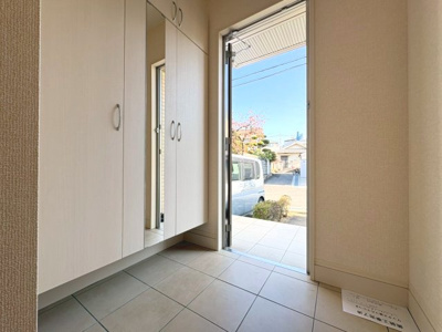 【玄関】 | 箕面市稲３丁目テラスハウス