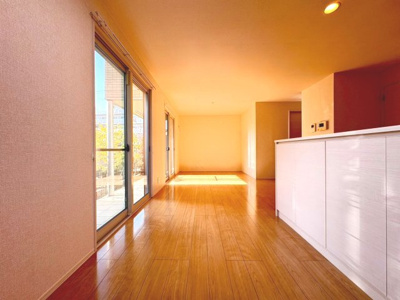 【居間・リビング】 | 箕面市稲３丁目テラスハウス