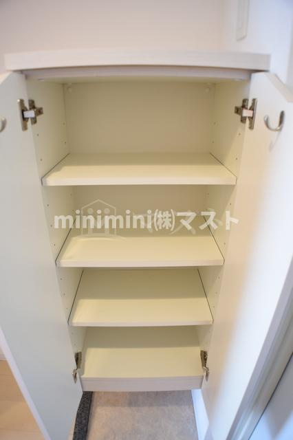 セレニテ難波西の収納