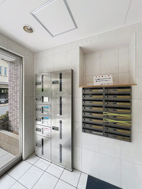 ラウンド・Mのエントランス