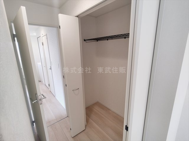 【収納】 | 鶴ヶ島市中新田第５　全１棟 | 洋室8.0帖収納