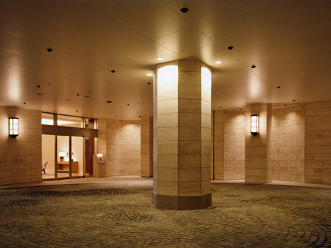 ナビューレ横浜タワーレジデンスのエントランス