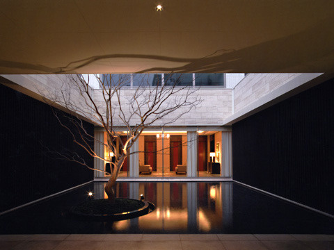 ナビューレ横浜タワーレジデンスのエントランス