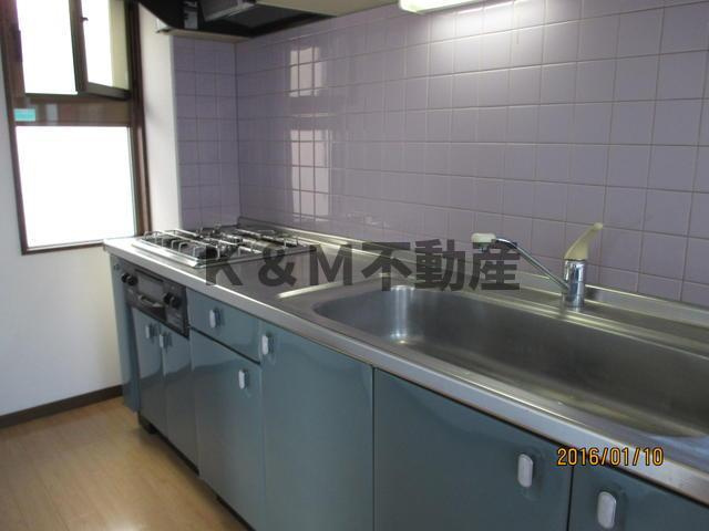 誠厚ビルのキッチン|きれいなキッチンです