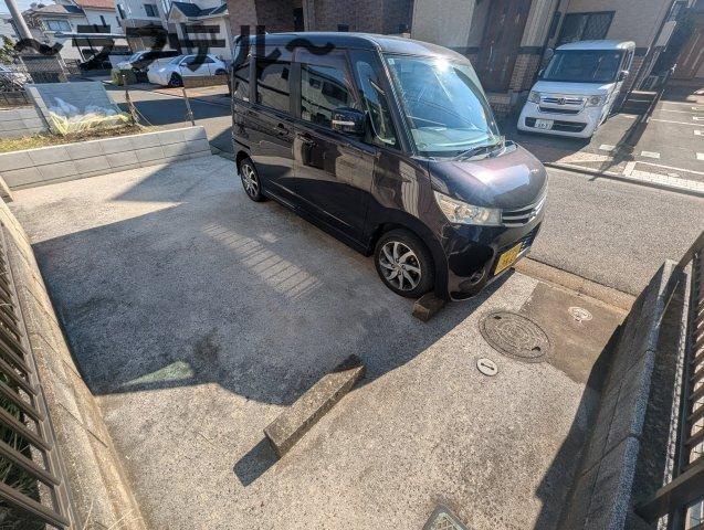 向陽ヴィレッジBの駐車場