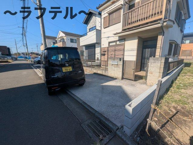向陽ヴィレッジBの駐車場