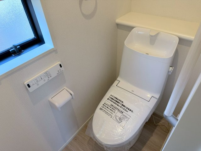 川口市上青木西11期　新築一戸建て　2号棟のトイレ|トイレもきれいです