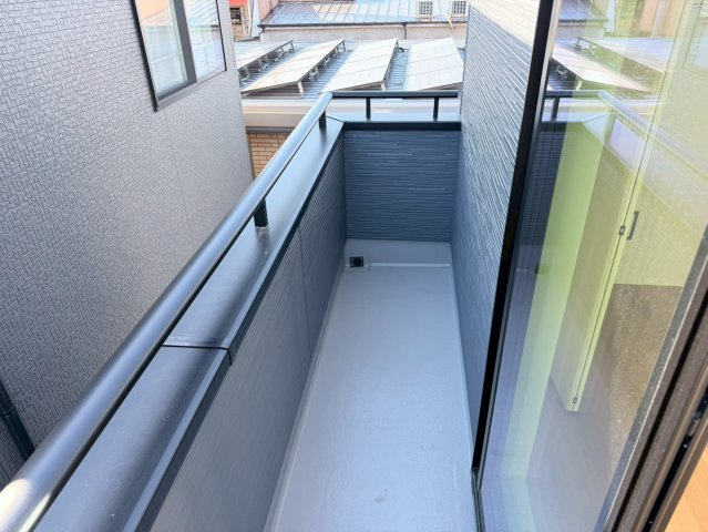 川口市上青木西11期　新築一戸建て　2号棟のバルコニー|落ち着いた時間を過ごせるバルコニーです