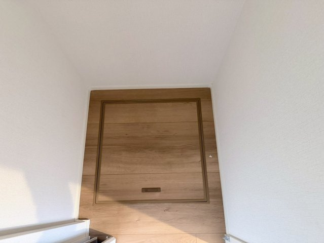 川口市上青木西11期　新築一戸建て　2号棟の内装|床下収納