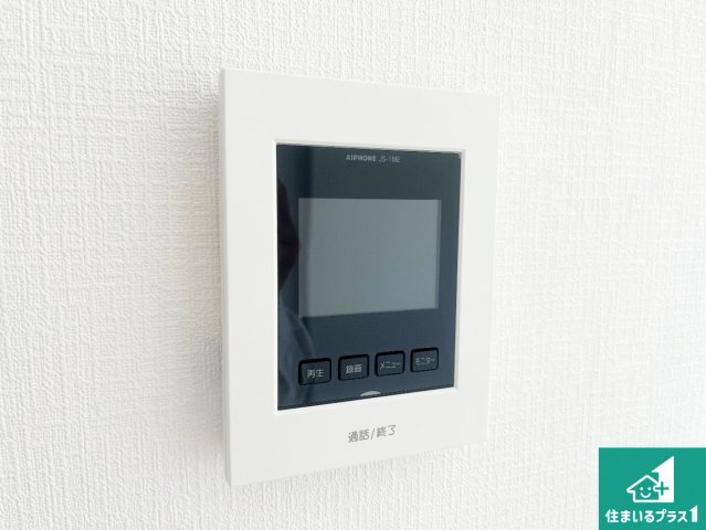 神戸市西区枝吉　新築一戸建ての防犯設備|カラーモニターインターホン！声だけでなく来訪者の姿や顔がモニターで確認できるので、小さなお子様がいらっしゃるご家庭でも安心できます！