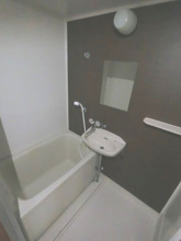 【浴室】 | ※仕様は異なる可能性がございます