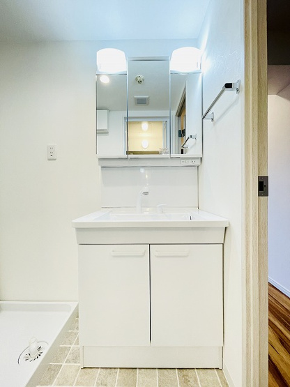 【独立洗面台】 | 三愛シティライフ空港南2