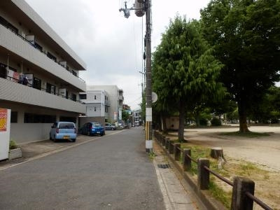 メゾン・ド・ステラの周辺|前面道路