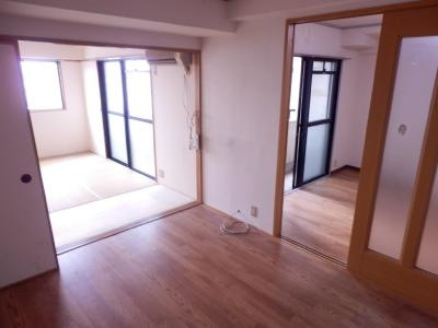 メゾン・ド・ステラの居間・リビング