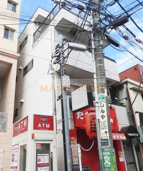 杉並区高円寺北３丁目の賃貸マンションのエントランス