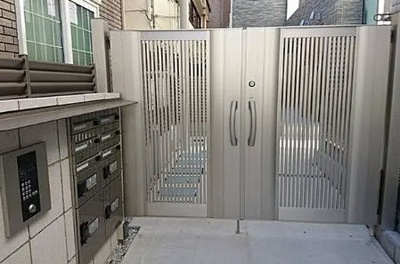 【エントランス】 | King House新宿御苑