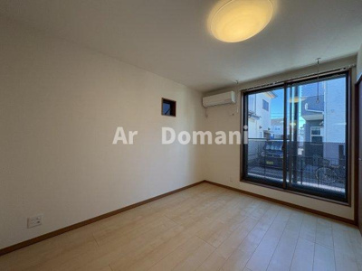 【居間・リビング】 | ベイシティ三郷中央 | ゆったり過ごせる居間です