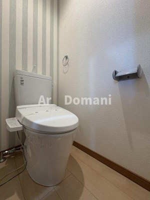 【トイレ】 | ベイシティ三郷中央 | 落ち着いた色調のトイレです