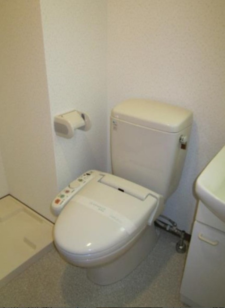 グリフィン新横浜・アリーナ前※初期費用分割あと払いサービス利用可能物件のトイレ