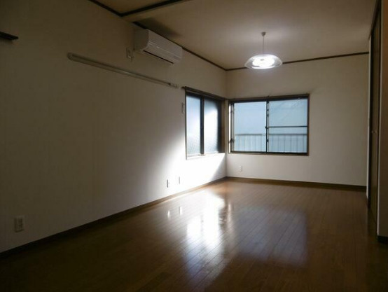 中野区沼袋１丁目のアパートの居間・リビング