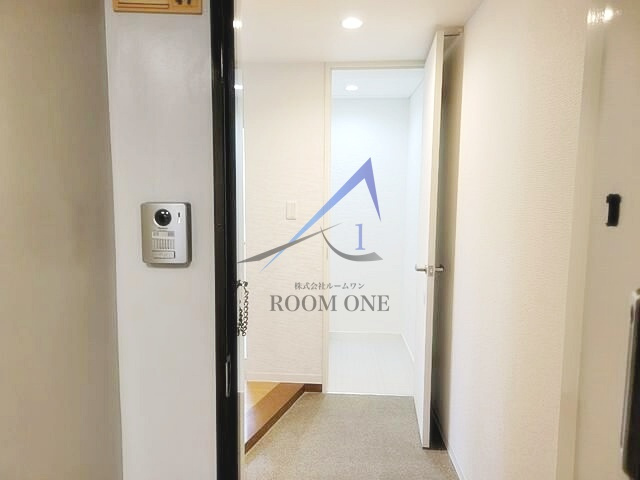 シノザキビルの玄関|玄関です。