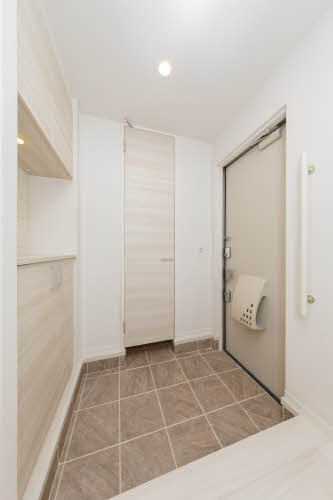 シャーメゾン　フェリシードの玄関