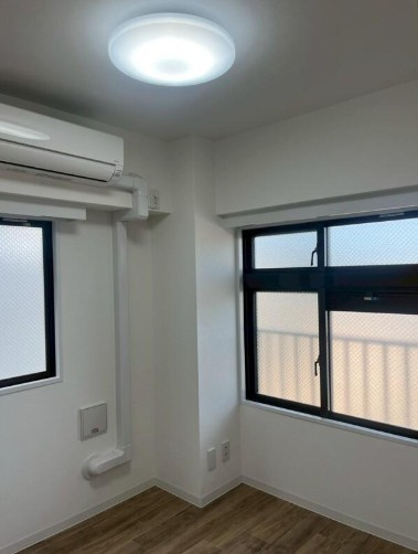 パレス上井草の洋室