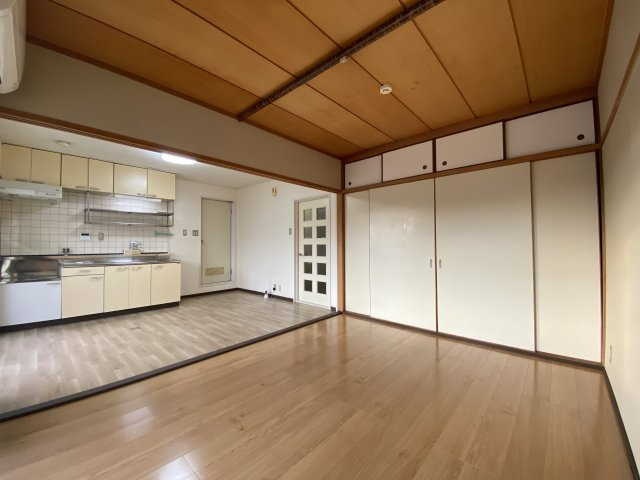 マンション財の居間・リビング