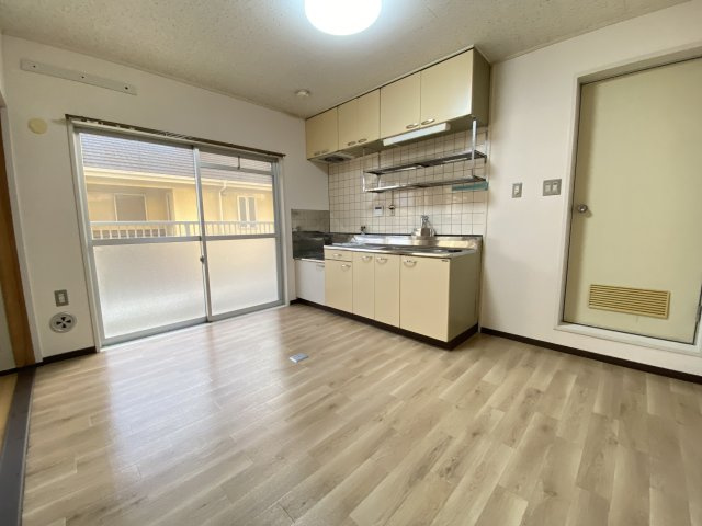 マンション財のキッチン
